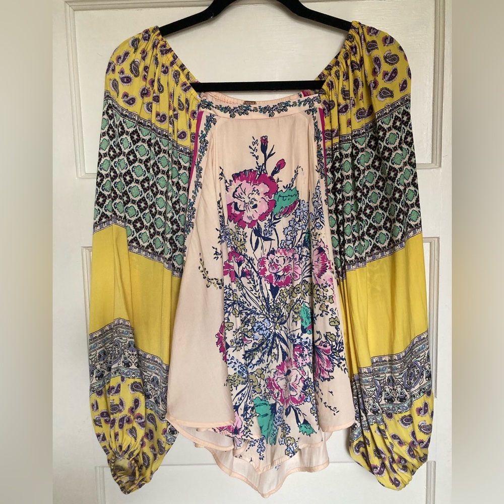 Free People patterned scarf blouse size xs